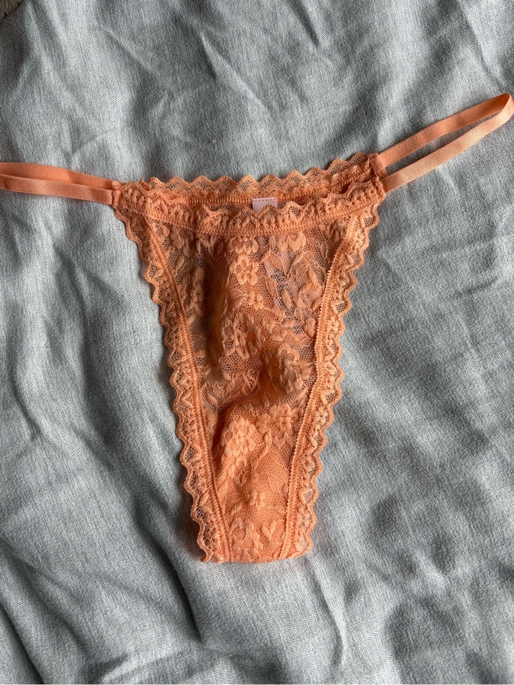 Victoria's Secret Lace Thong Panty in Peach